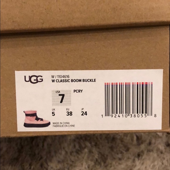 UGG Classic Boom Buckle Suede Leather Boot NWT - Picture 11 of 11